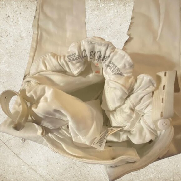 Cat & Jack White Skinny Jeans - Picture 5 of 9